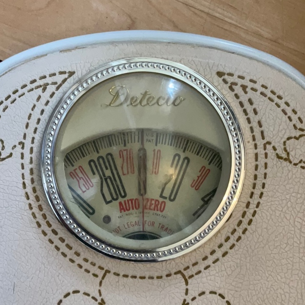 Detecto Vintage Scale with White and Brown Design
